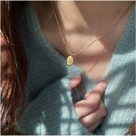 Gold Color Irregular English Letter Necklace for Women Men Stainless Steel Round Plaque Collar Chain Necklace Jewelry Gifts